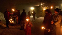 big_17612542_0_250-141